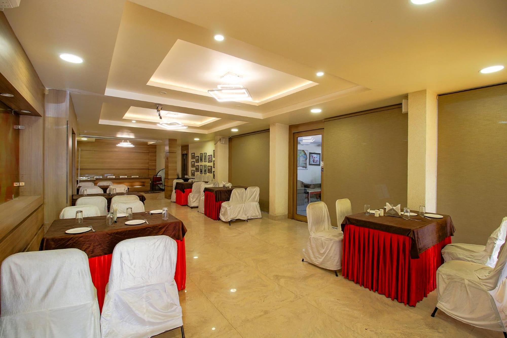 Hotel Regency Бхопал Экстерьер фото